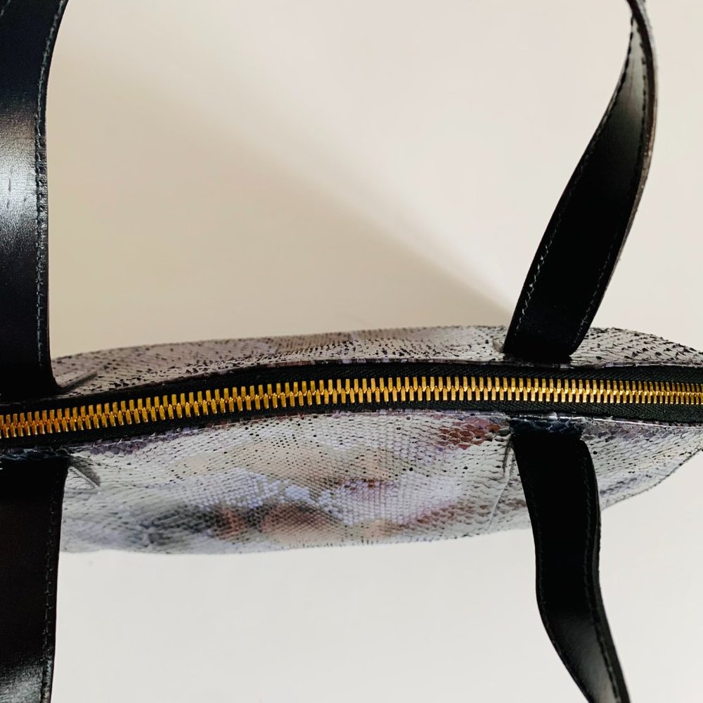GUCCI VINTAGE EXOTIC PYTHON HANDLE BAG WITH DUST BAG MADE IN ITALY - Picture 9 of 16